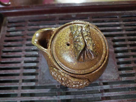 Ấm pha trà hỏa biến